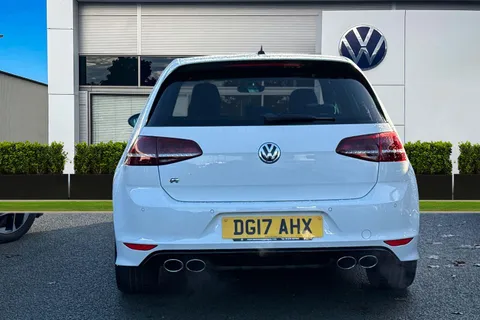 DG17AHX Volkswagen Golf Golf R 2.0 TSI 300 PS 6-speed DSG | Heated Seats | Parking Sensors Thumbnail #4