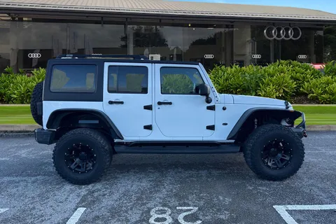 G21KJP Jeep Wrangler 2.8 CRD Overland Auto 4WD Euro 6 4dr Thumbnail #3