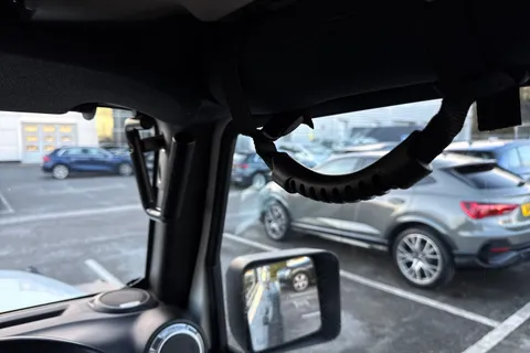 G21KJP Jeep Wrangler 2.8 CRD Overland Auto 4WD Euro 6 4dr Thumbnail #36