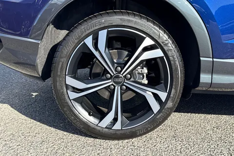 PX75KKC Audi Q3 Black Edition 35 TDI  150 PS S tronic Thumbnail #12