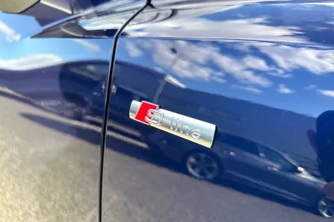 PX75KKC Audi Q3 Black Edition 35 TDI  150 PS S tronic Thumbnail #26