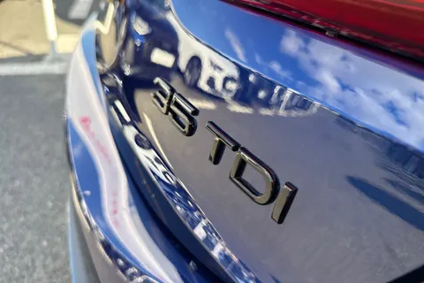 PX75KKC Audi Q3 Black Edition 35 TDI  150 PS S tronic Thumbnail #31