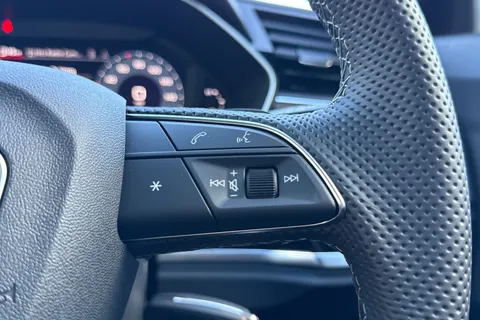 PX75KKC Audi Q3 Black Edition 35 TDI  150 PS S tronic Thumbnail #58