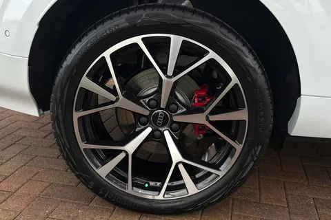  Audi Q3 2.0 TFSI Launch Edition Plus Sportback S Tronic quattro Euro 6 (s/s) 5dr Thumbnail #10