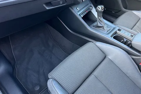 KE71SVT Audi Q3 S line 35 TFSI  150 PS S tronic Thumbnail #21