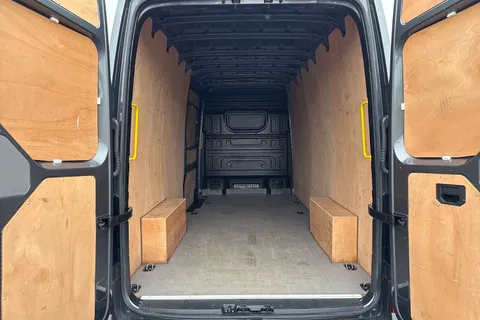 PK74EBJ Volkswagen Crafter Panel van Commerce Plus LWB 140 PS 2.0 TDI 8sp Automatic FWD Thumbnail #7