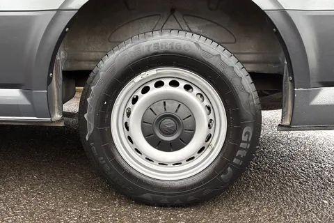 PK74EBJ Volkswagen Crafter Panel van Commerce Plus LWB 140 PS 2.0 TDI 8sp Automatic FWD Thumbnail #12