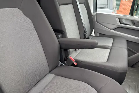 PK74EBJ Volkswagen Crafter Panel van Commerce Plus LWB 140 PS 2.0 TDI 8sp Automatic FWD Thumbnail #31