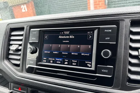 PK74EBJ Volkswagen Crafter Panel van Commerce Plus LWB 140 PS 2.0 TDI 8sp Automatic FWD Thumbnail #37