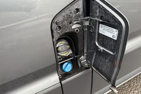 PK74EBJ Volkswagen Crafter Panel van Commerce Plus LWB 140 PS 2.0 TDI 8sp Automatic FWD Thumbnail #40