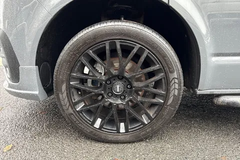 RA70BWD Volkswagen Transporter T32 Panel van Highline SWB 150 PS 2.0 TDI 6sp Manual Thumbnail #12