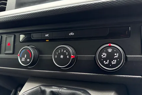 RA70BWD Volkswagen Transporter T32 Panel van Highline SWB 150 PS 2.0 TDI 6sp Manual Thumbnail #21