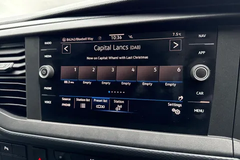 RA70BWD Volkswagen Transporter T32 Panel van Highline SWB 150 PS 2.0 TDI 6sp Manual Thumbnail #29