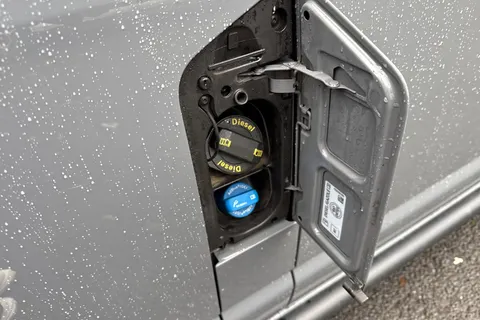 RA70BWD Volkswagen Transporter T32 Panel van Highline SWB 150 PS 2.0 TDI 6sp Manual Thumbnail #35