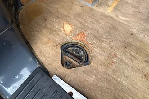 RA70BWD Volkswagen Transporter T32 Panel van Highline SWB 150 PS 2.0 TDI 6sp Manual Thumbnail #37