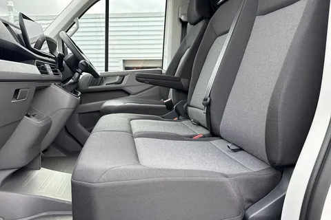 BL75UWS Volkswagen Crafter Cr35 Commerce + T 2.0TDI 140PS EU6 CR35 LWB Commerce Plus FWD 2025 Model-Delivery Mileage Onl Thumbnail #13