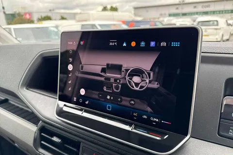 BL75UWS Volkswagen Crafter Cr35 Commerce + T 2.0TDI 140PS EU6 CR35 LWB Commerce Plus FWD 2025 Model-Delivery Mileage Onl Thumbnail #18