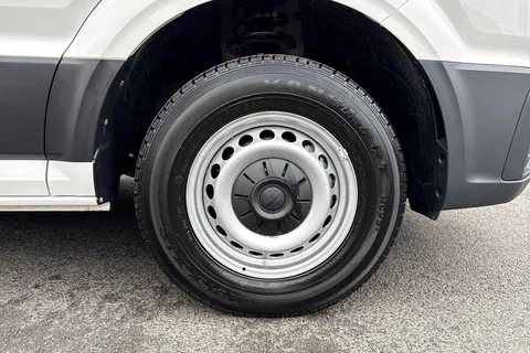 BL75UWS Volkswagen Crafter Cr35 Commerce + T 2.0TDI 140PS EU6 CR35 LWB Commerce Plus FWD 2025 Model-Delivery Mileage Onl Thumbnail #21