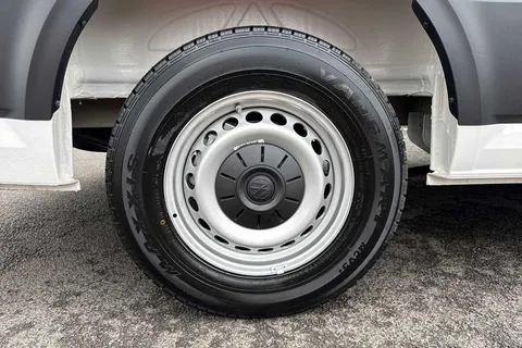 BL75UWS Volkswagen Crafter Cr35 Commerce + T 2.0TDI 140PS EU6 CR35 LWB Commerce Plus FWD 2025 Model-Delivery Mileage Onl Thumbnail #23