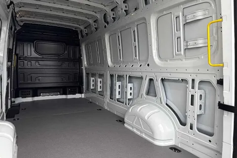 BL75UWS Volkswagen Crafter Cr35 Commerce + T 2.0TDI 140PS EU6 CR35 LWB Commerce Plus FWD 2025 Model-Delivery Mileage Onl Thumbnail #24