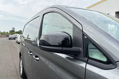 BL75UPJ Volkswagen Caddy Maxi 2.0TDI 122PS C20 Cargo Commerce Pro-Tech Pack Pro DSG Auto Thumbnail #24