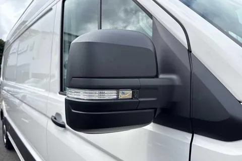 BL75UWS Volkswagen Crafter Cr35 Commerce + T 2.0TDI 140PS EU6 CR35 LWB Commerce Plus FWD 2025 Model-Delivery Mileage Onl Thumbnail #37