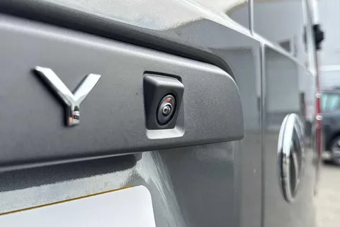 BL75UPJ Volkswagen Caddy Maxi 2.0TDI 122PS C20 Cargo Commerce Pro-Tech Pack Pro DSG Auto Thumbnail #38