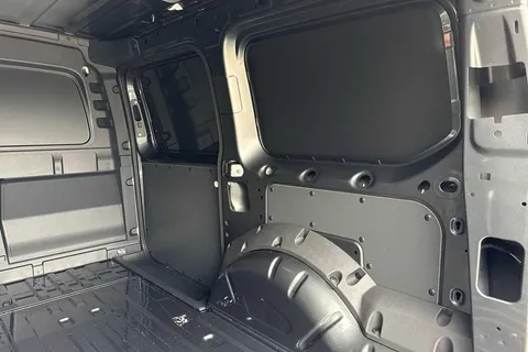 BL75UPJ Volkswagen Caddy Maxi 2.0TDI 122PS C20 Cargo Commerce Pro-Tech Pack Pro DSG Auto Thumbnail #43