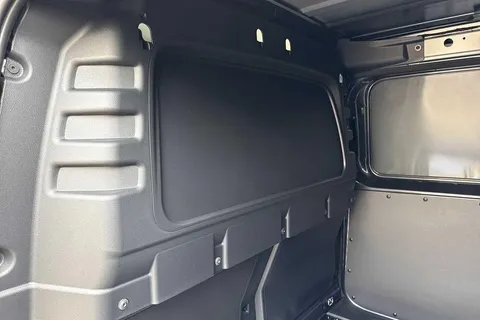 BL75UPJ Volkswagen Caddy Maxi 2.0TDI 122PS C20 Cargo Commerce Pro-Tech Pack Pro DSG Auto Thumbnail #46