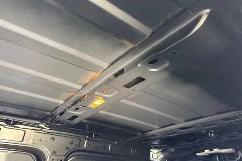 BL75UPJ Volkswagen Caddy Maxi 2.0TDI 122PS C20 Cargo Commerce Pro-Tech Pack Pro DSG Auto Thumbnail #47