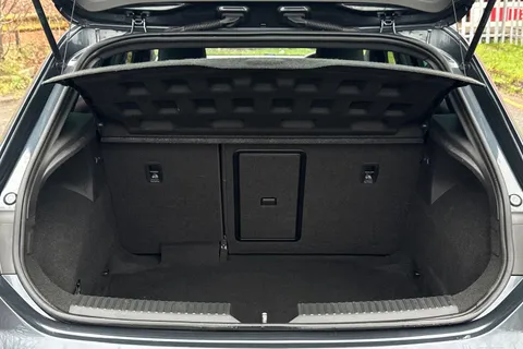 YL69SOH SEAT Leon 1.5 TSI EVO FR Black Edition Euro 6 (s/s) 5dr Thumbnail #7