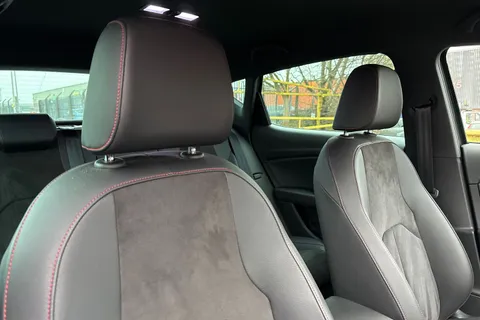 YL69SOH SEAT Leon 1.5 TSI EVO FR Black Edition Euro 6 (s/s) 5dr Thumbnail #24