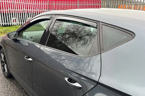 YL69SOH SEAT Leon 1.5 TSI EVO FR Black Edition Euro 6 (s/s) 5dr Thumbnail #25