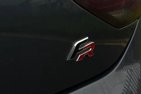 YL69SOH SEAT Leon 1.5 TSI EVO FR Black Edition Euro 6 (s/s) 5dr Thumbnail #28