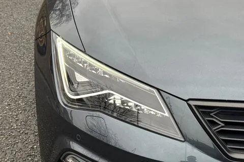 YL69SOH SEAT Leon 1.5 TSI EVO FR Black Edition Euro 6 (s/s) 5dr Thumbnail #36