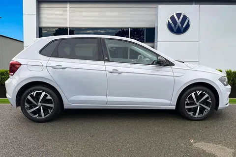 AD19LGY Volkswagen Polo 1.0 TSI 95 Beats 5dr | Parking Sensors | Beats' Audio Thumbnail #4