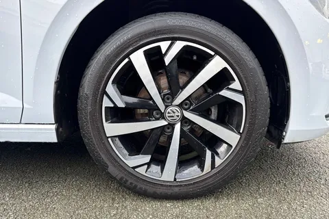 AD19LGY Volkswagen Polo 1.0 TSI 95 Beats 5dr | Parking Sensors | Beats' Audio Thumbnail #10