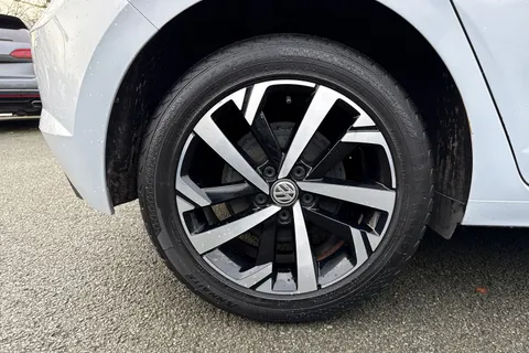 AD19LGY Volkswagen Polo 1.0 TSI 95 Beats 5dr | Parking Sensors | Beats' Audio Thumbnail #11