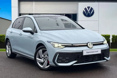 KW25ZXM Volkswagen Golf 1.5 TSI 272 GTE eHybrid 5dr DSG ⭐Head up, panoramic sunroof⭐ Thumbnail #2