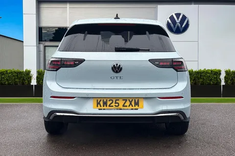 KW25ZXM Volkswagen Golf 1.5 TSI 272 GTE eHybrid 5dr DSG ⭐Head up, panoramic sunroof⭐ Thumbnail #5