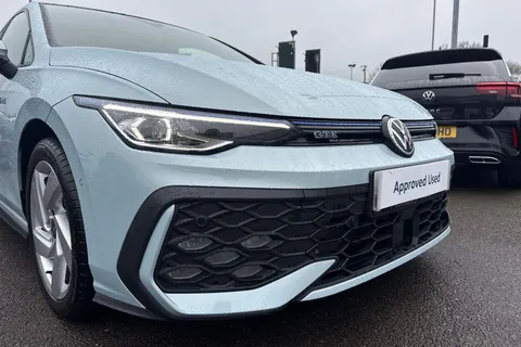 KW25ZXM Volkswagen Golf 1.5 TSI 272 GTE eHybrid 5dr DSG ⭐Head up, panoramic sunroof⭐ Thumbnail #9