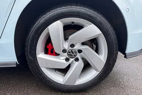 KW25ZXM Volkswagen Golf 1.5 TSI 272 GTE eHybrid 5dr DSG ⭐Head up, panoramic sunroof⭐ Thumbnail #11