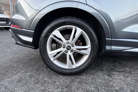 PX72XRR Audi Q3 S line 35 TFSI  150 PS S tronic Thumbnail #14