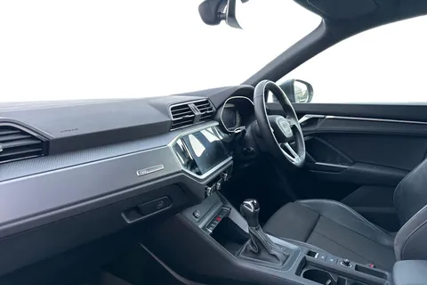 PX72XRR Audi Q3 S line 35 TFSI  150 PS S tronic Thumbnail #16