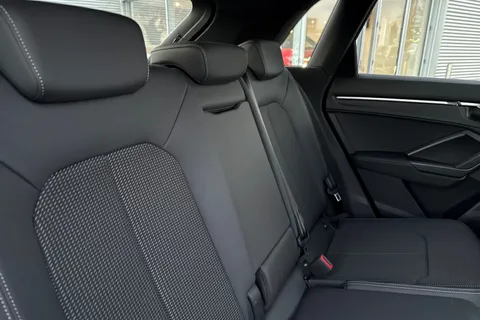 PX72XRR Audi Q3 S line 35 TFSI  150 PS S tronic Thumbnail #20