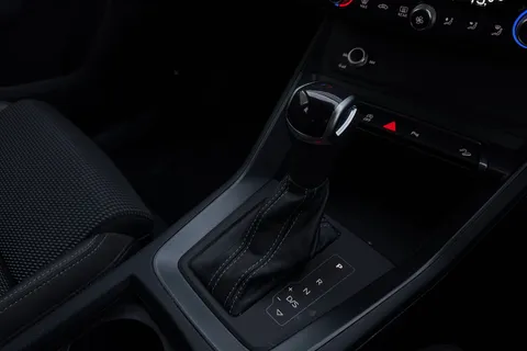 PX72XRR Audi Q3 S line 35 TFSI  150 PS S tronic Thumbnail #24