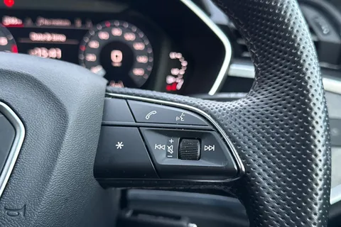 PX72XRR Audi Q3 S line 35 TFSI  150 PS S tronic Thumbnail #52