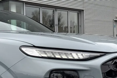  Audi Q3 1.5 TFSI Launch Edition Sportback S Tronic Euro 6 (s/s) 5dr Thumbnail #9