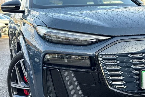 KS74VLM Audi Q6 E-Tron Q6 SUV Edition 1 e-tron quattro 285,00 kW Thumbnail #9