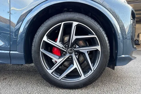 KS74VLM Audi Q6 E-Tron Q6 SUV Edition 1 e-tron quattro 285,00 kW Thumbnail #10